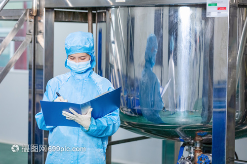 精益求精 化工廠技術(shù)工人的鍋爐設(shè)備檢查實(shí)踐與技術(shù)解析